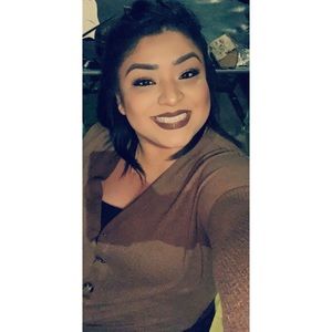 Meet your Posher, Carmen